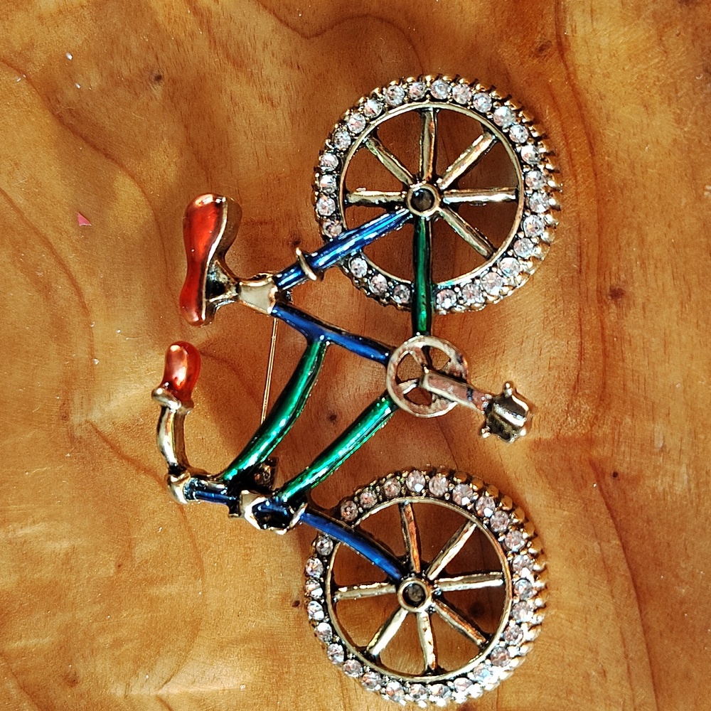 Brooch bicycle